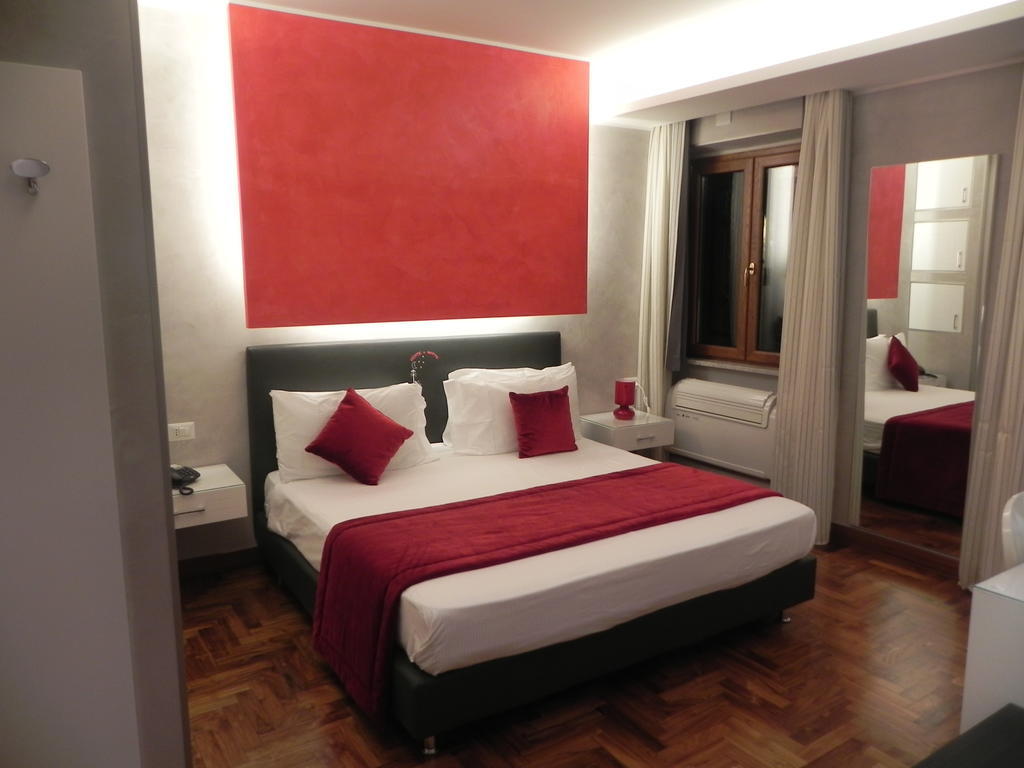 Gente Di Notte Hotel Frascati Cameră foto